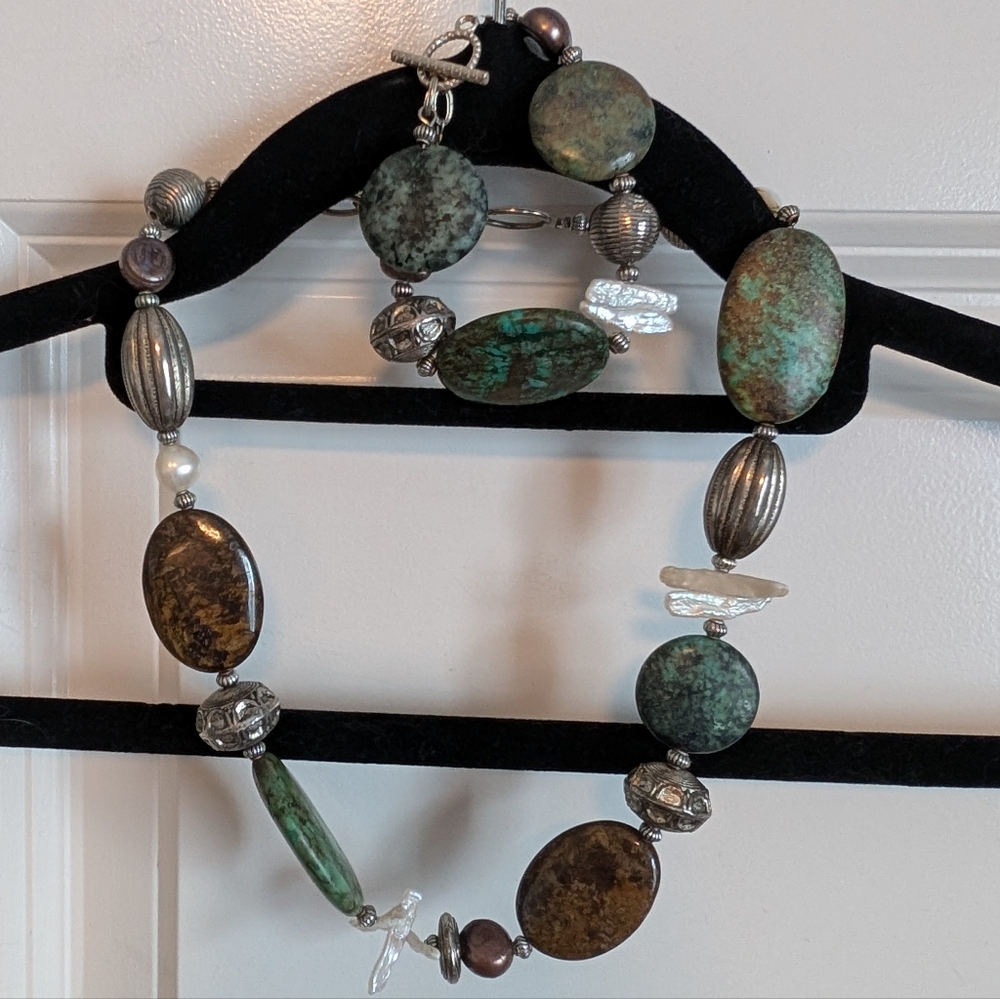 Raw Jasper and Freshwater Pearl Stone Necklace and Bracelet Set